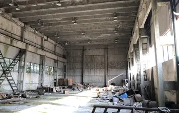 Auction image Factory, Manufacturing