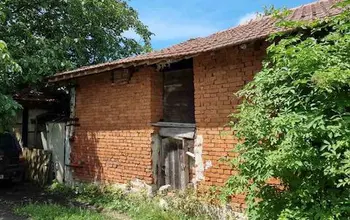 Auction image House