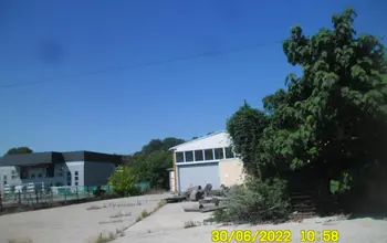 Auction image Factory, Manufacturing