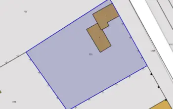 Auction image House