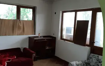 Auction image Villa, Chalet, Hut