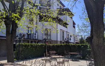 Auction image Hotel, Spa
