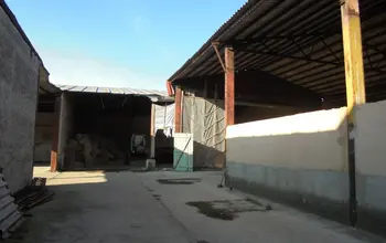 Auction image Warehouse
