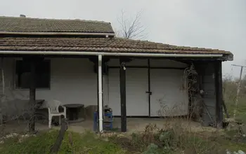 Auction image House