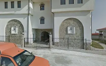 Auction image 2 bed flat