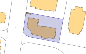 Auction image Residential building