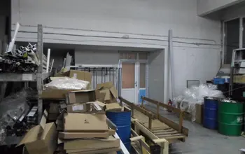 Auction image Factory, Manufacturing