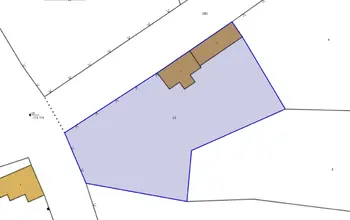 Auction image House