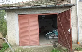 Auction image Garage, Parking