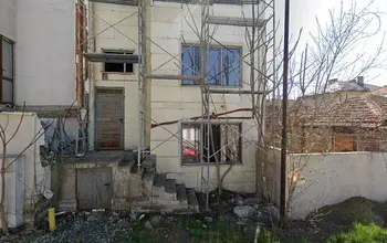 Auction image Residential building