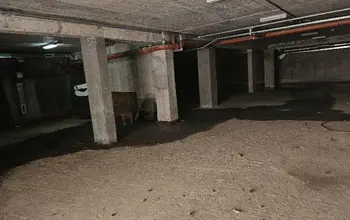 Auction image Garage, Parking