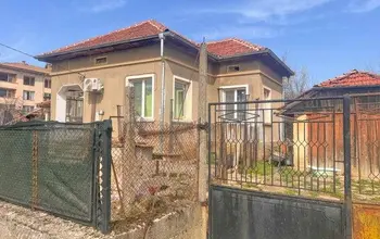 Auction image Къща