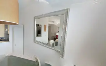 Auction image Storage