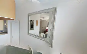 Auction image Storage