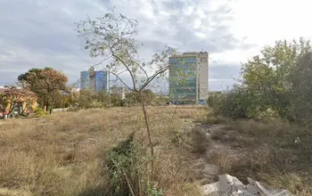 Auction image Land